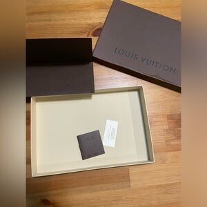 Louis Vuitton box